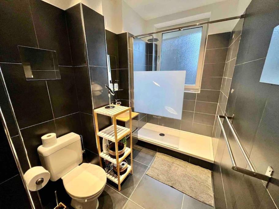 Bellevue - Grand Appartement Pour 5 Sur Les Quais De La Meuse Льеж Экстерьер фото