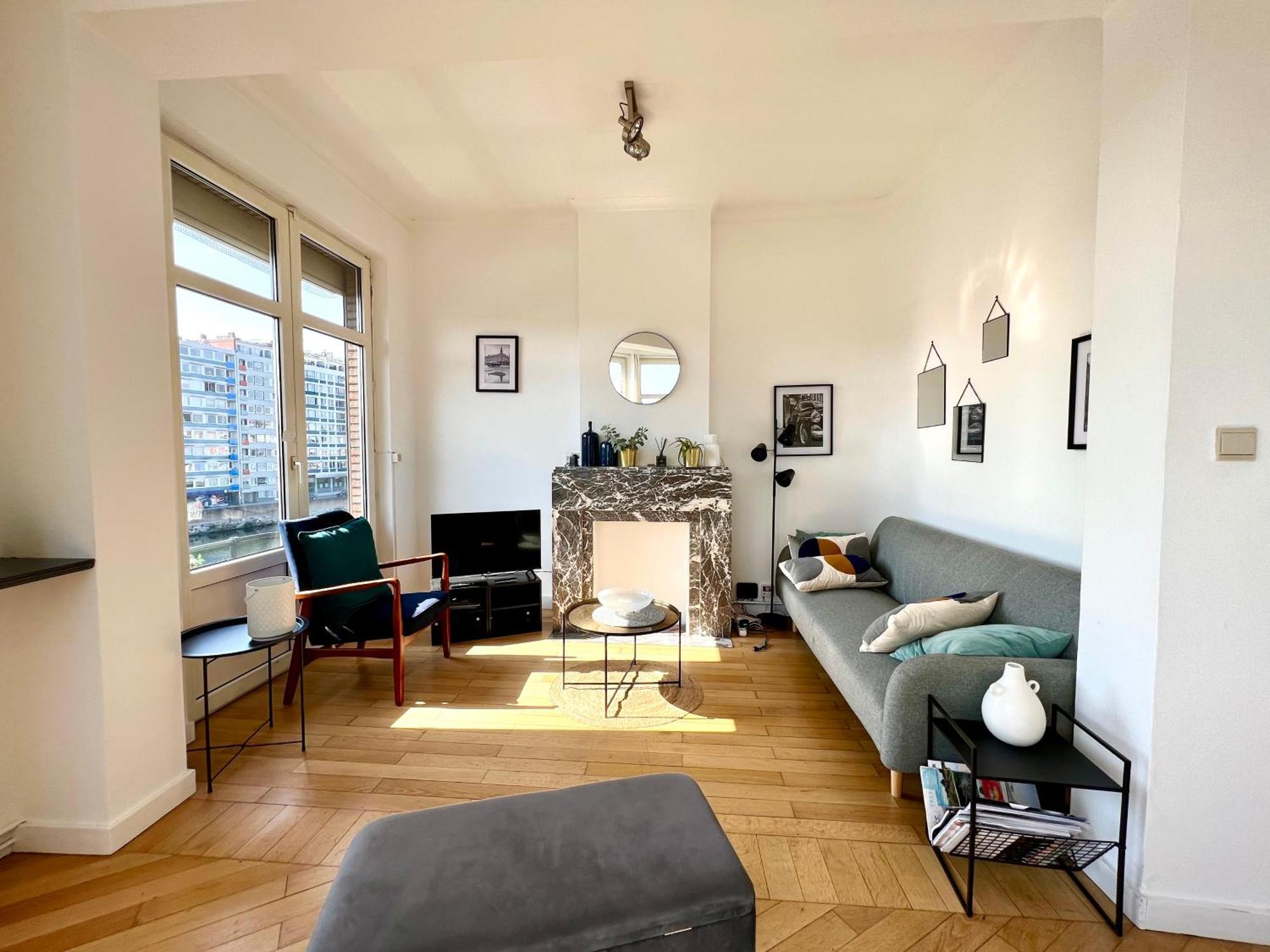 Bellevue - Grand Appartement Pour 5 Sur Les Quais De La Meuse Льеж Экстерьер фото